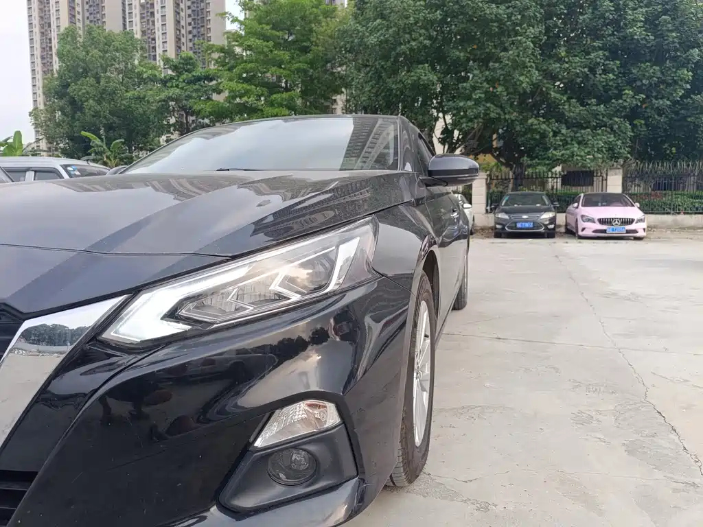 NISSAN TEANA 2020