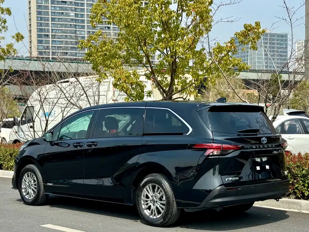 TOYOTA SIENNA SIENNA 2024