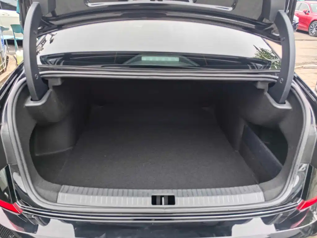 VOLKSWAGEN PASSAT 2020