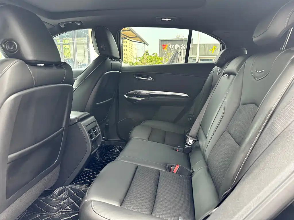 CADILLAC XT4 2018