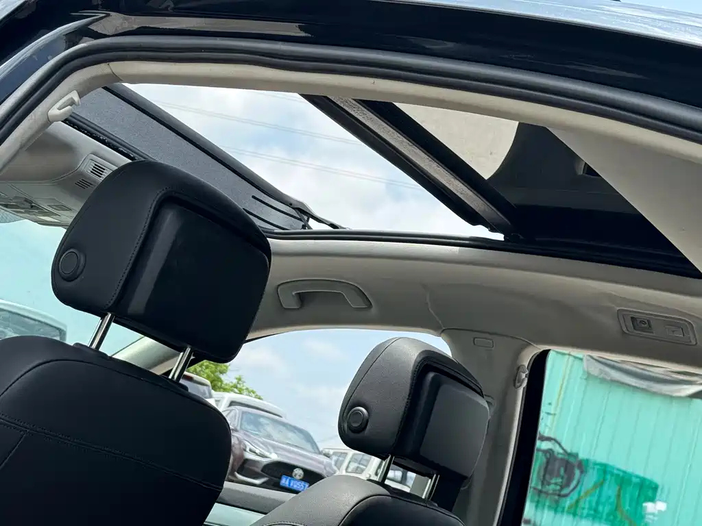 VOLKSWAGEN MAGOTAN 2020