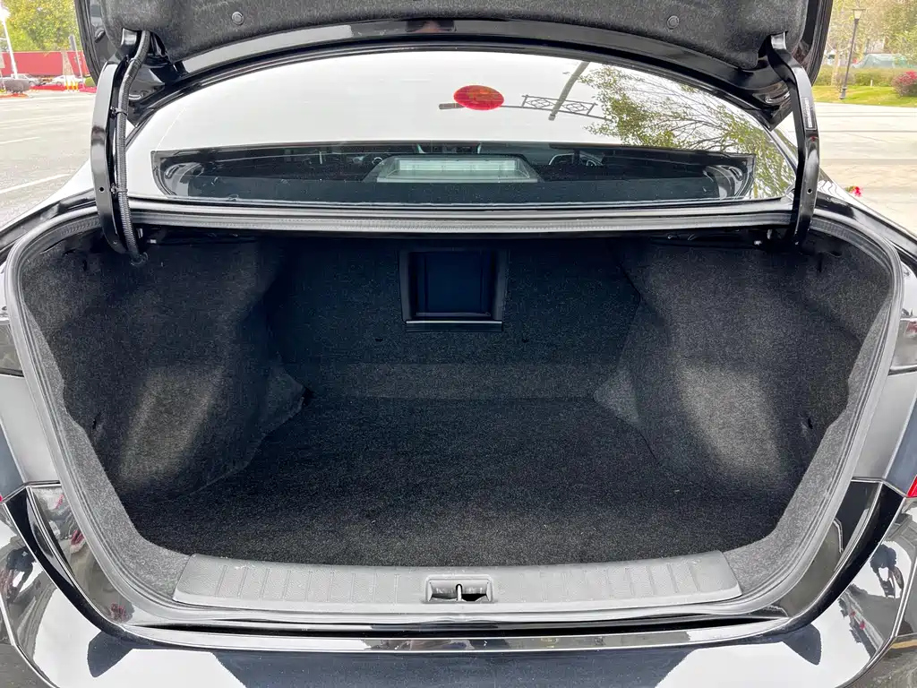 NISSAN SYLPHY 2022