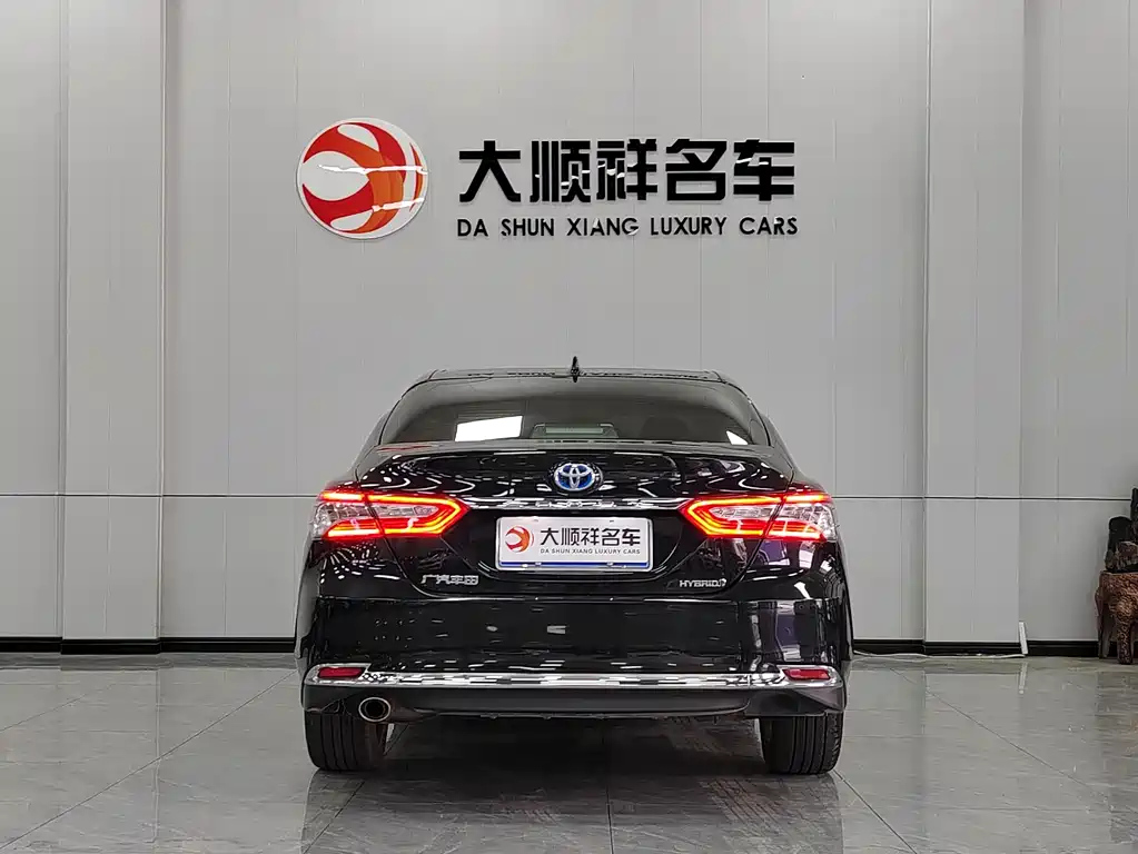 TOYOTA CAMRY 2024