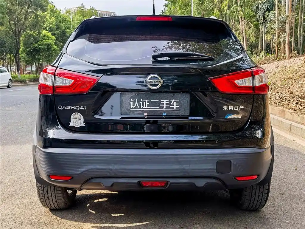 NISSAN QASHQAI 2018
