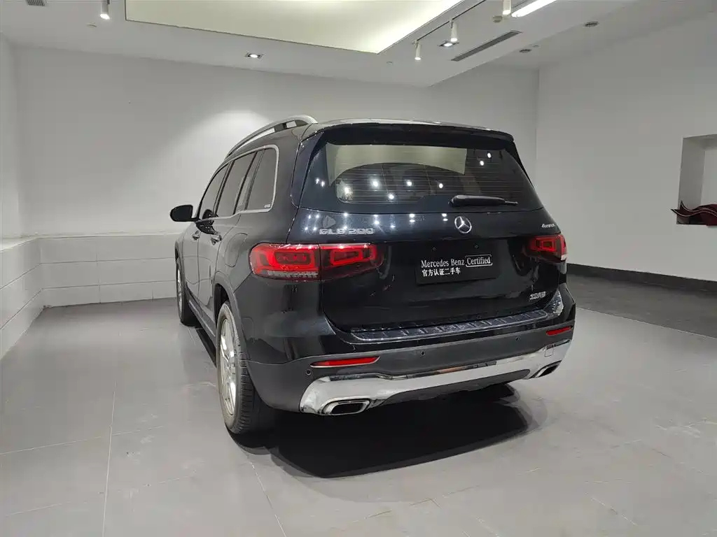 MERCEDES BENZ GLB 2021