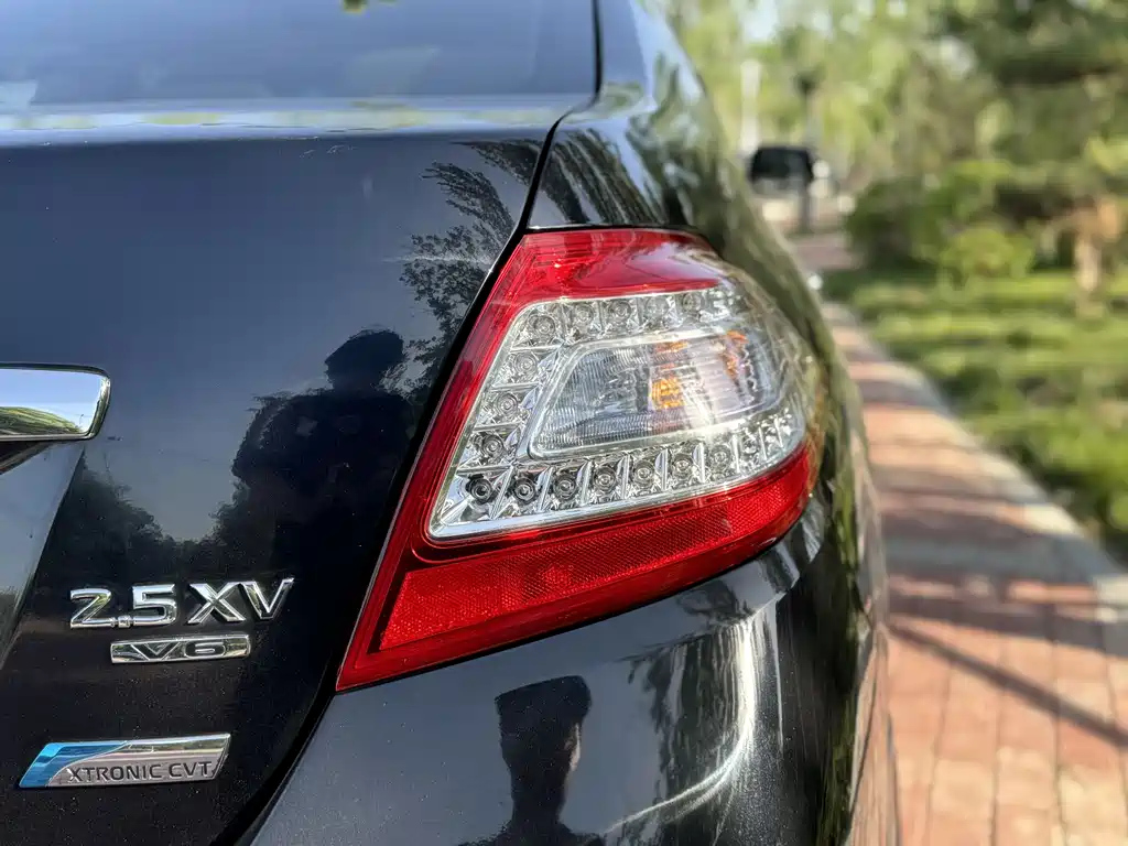 NISSAN TEANA 2012