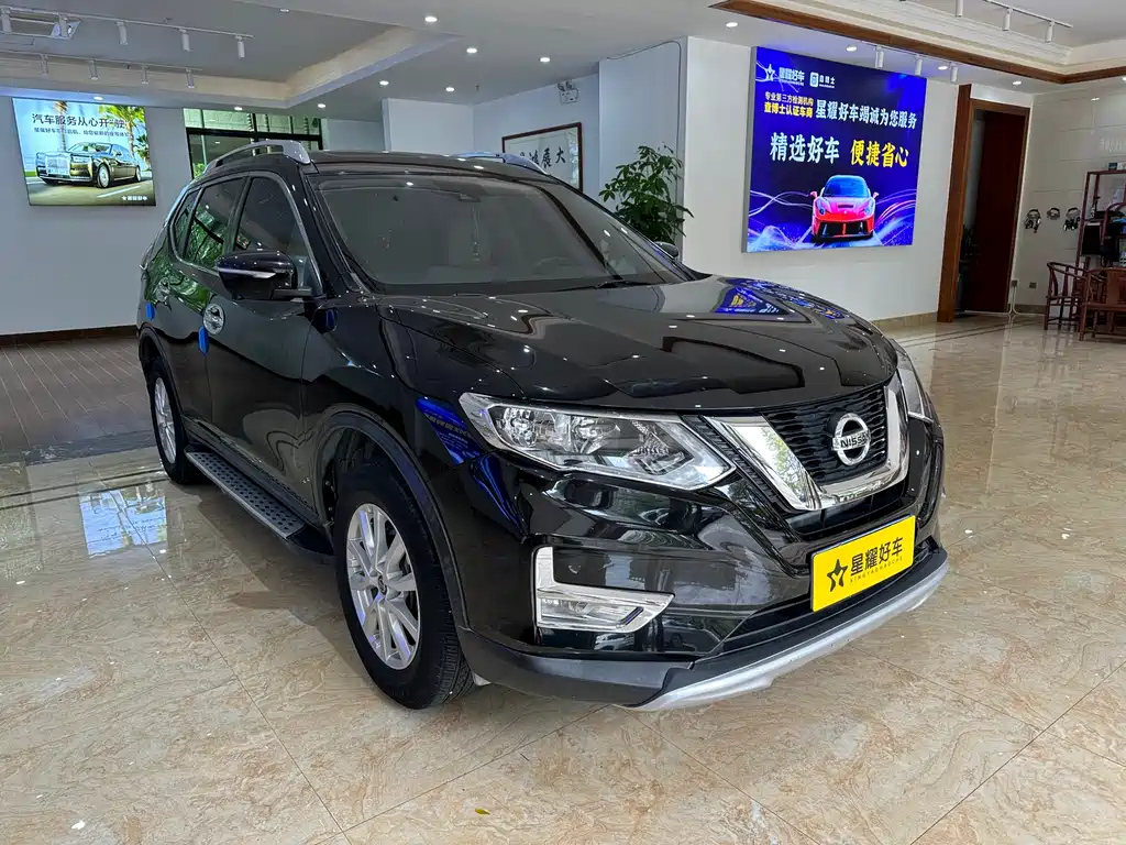 NISSAN X-TRAIL 2019