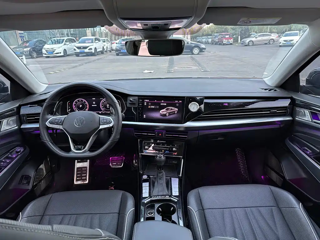 VOLKSWAGEN PASSAT 2022