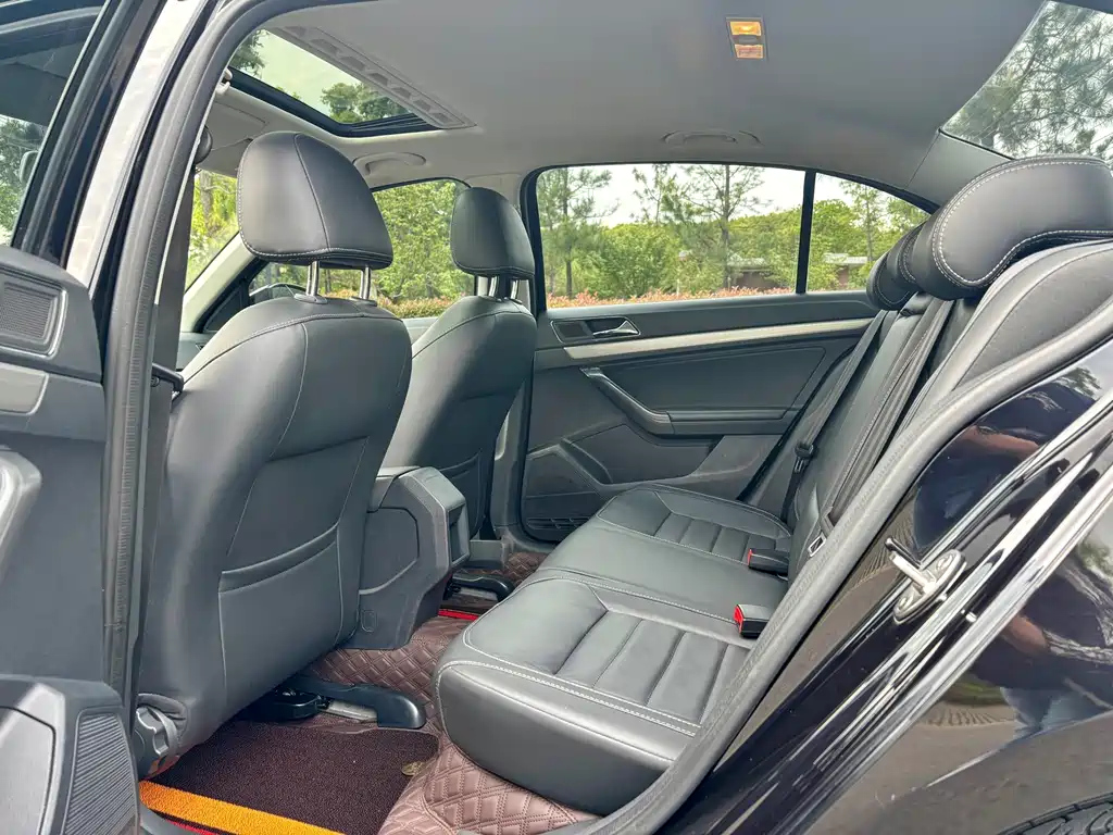 VOLKSWAGEN LAVIDA 2018