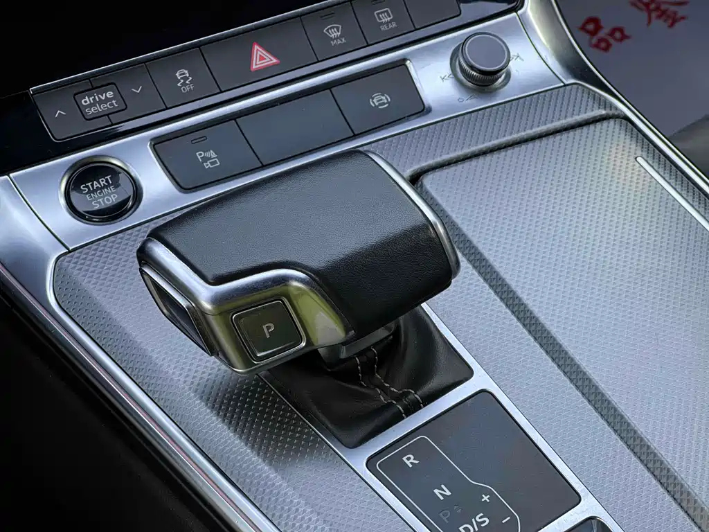AUDI A6L 2021