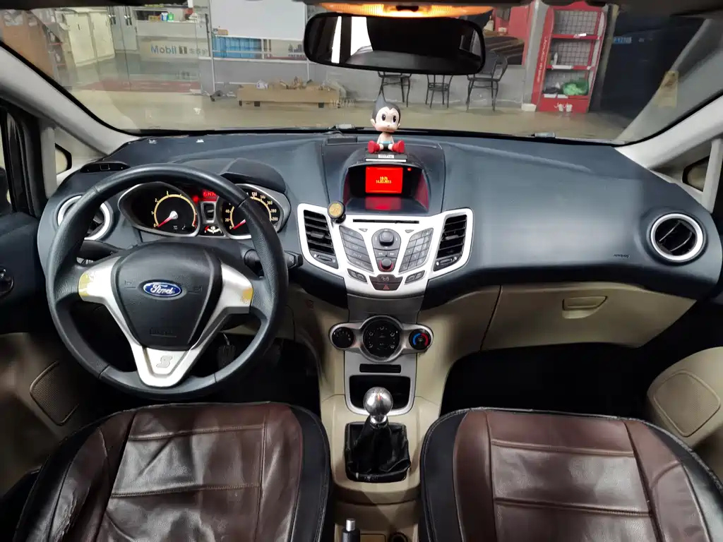 FORD FIESTA 2010
