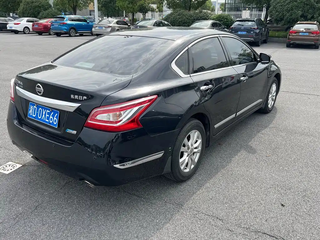 NISSAN TEANA 2014