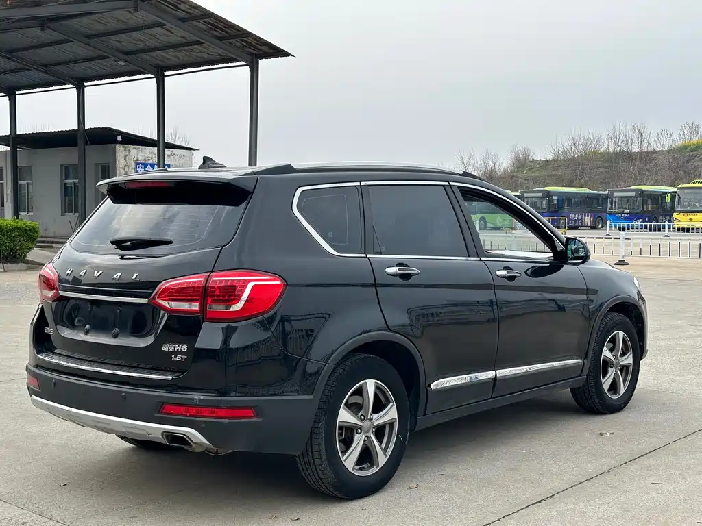 HAVAL H6 2015
