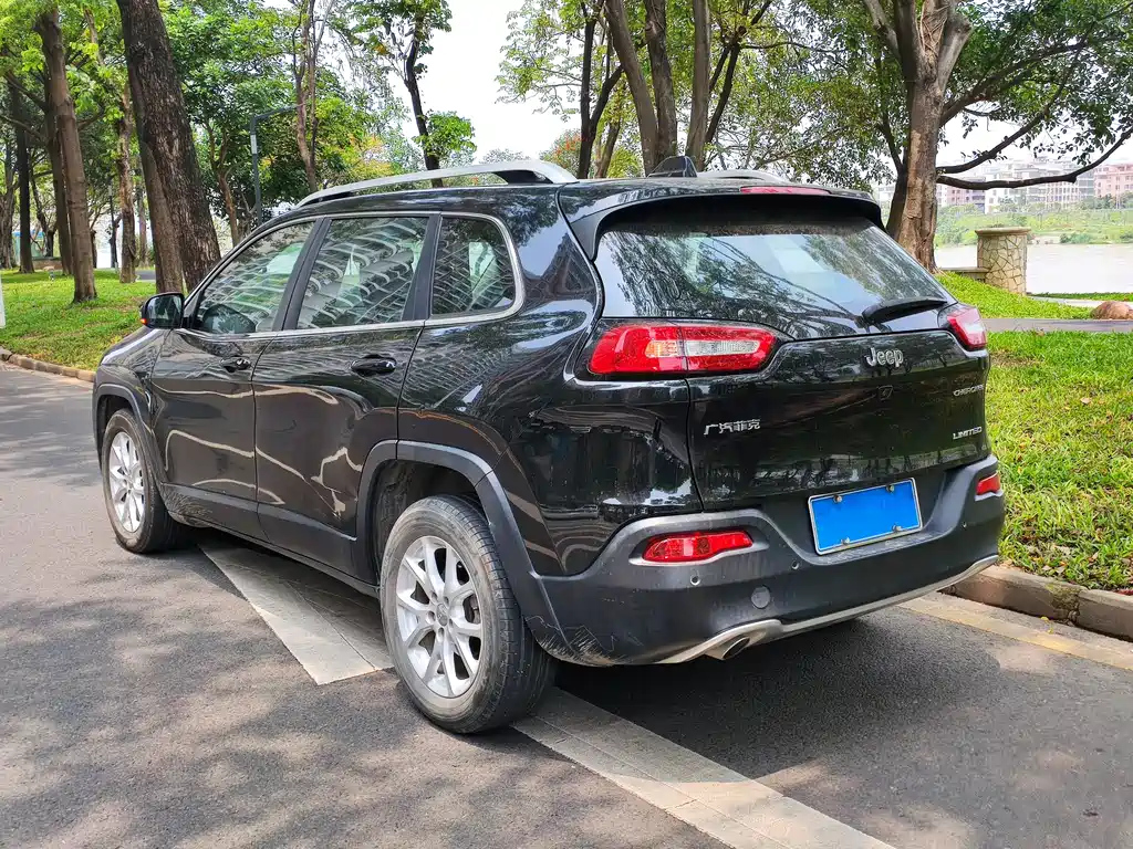 JEEP CHEROKEE 2017