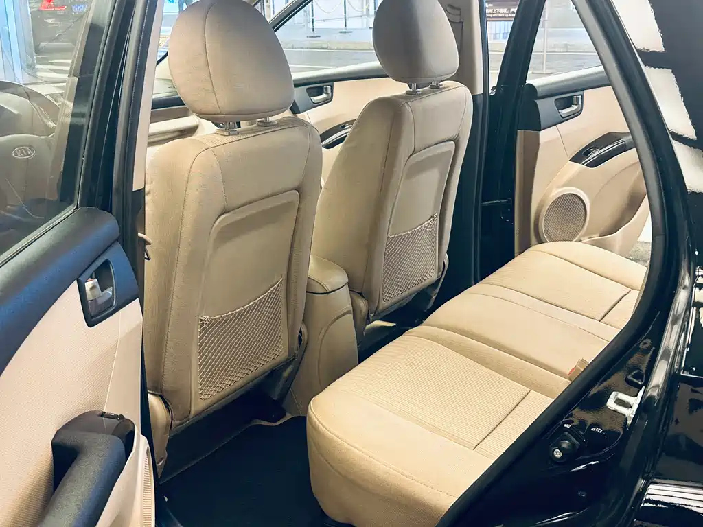KIA SPORTAGE 2012