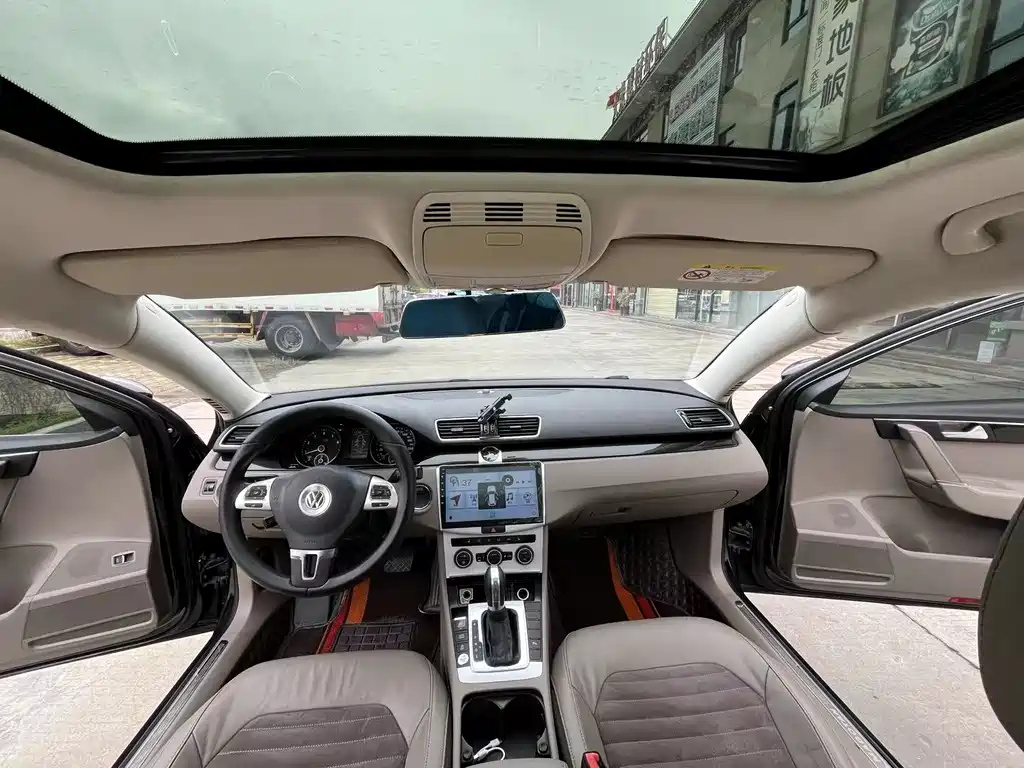 VOLKSWAGEN MAGOTAN 2016