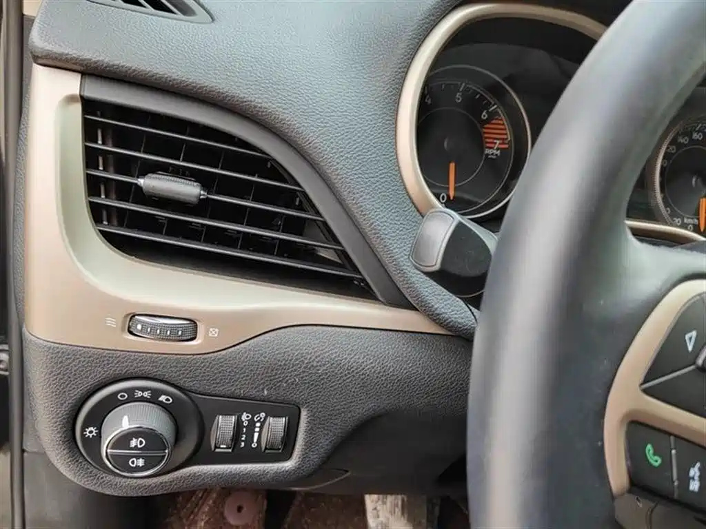 JEEP CHEROKEE 2019