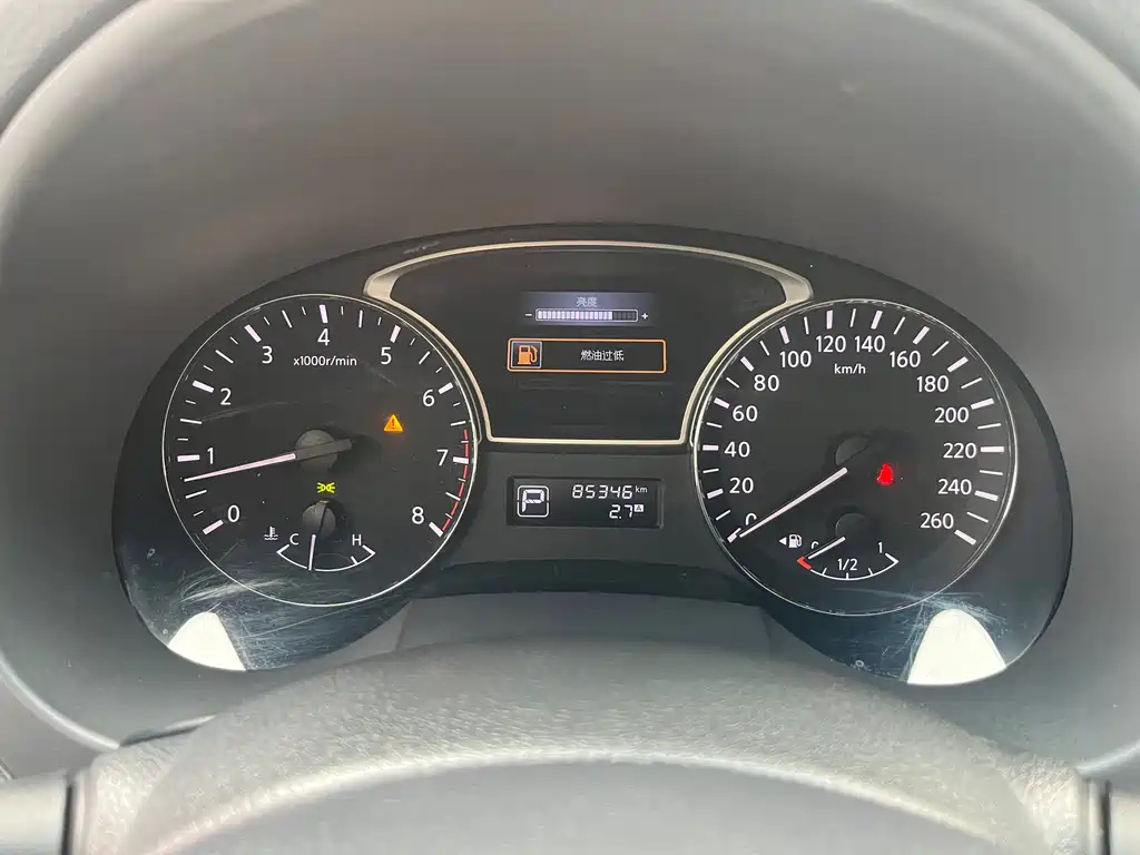 NISSAN TEANA 2015