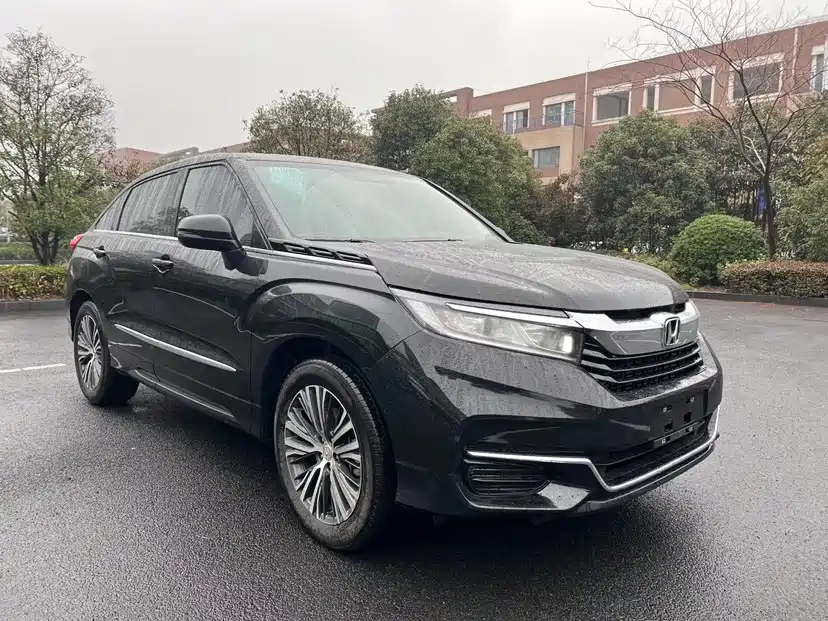 HONDA AVANCIER 2021