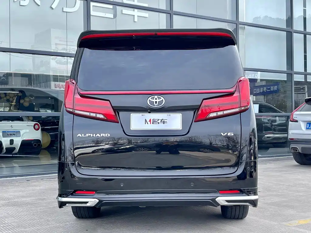 TOYOTA ALPHARD 2016