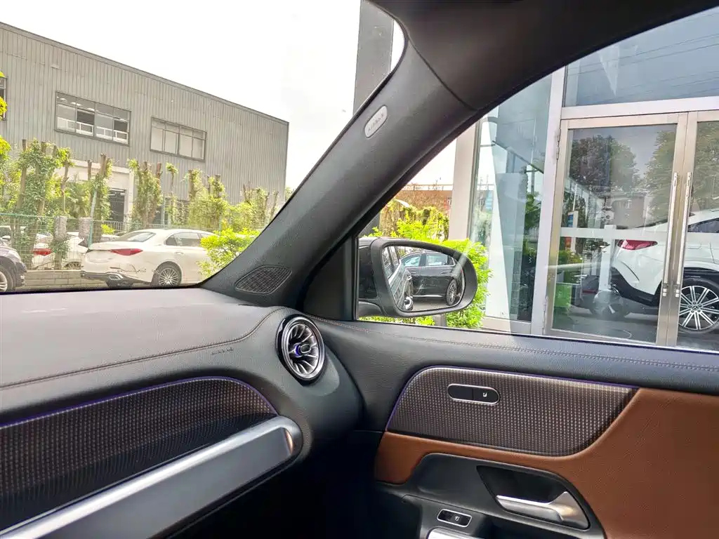 MERCEDES BENZ GLB 2022