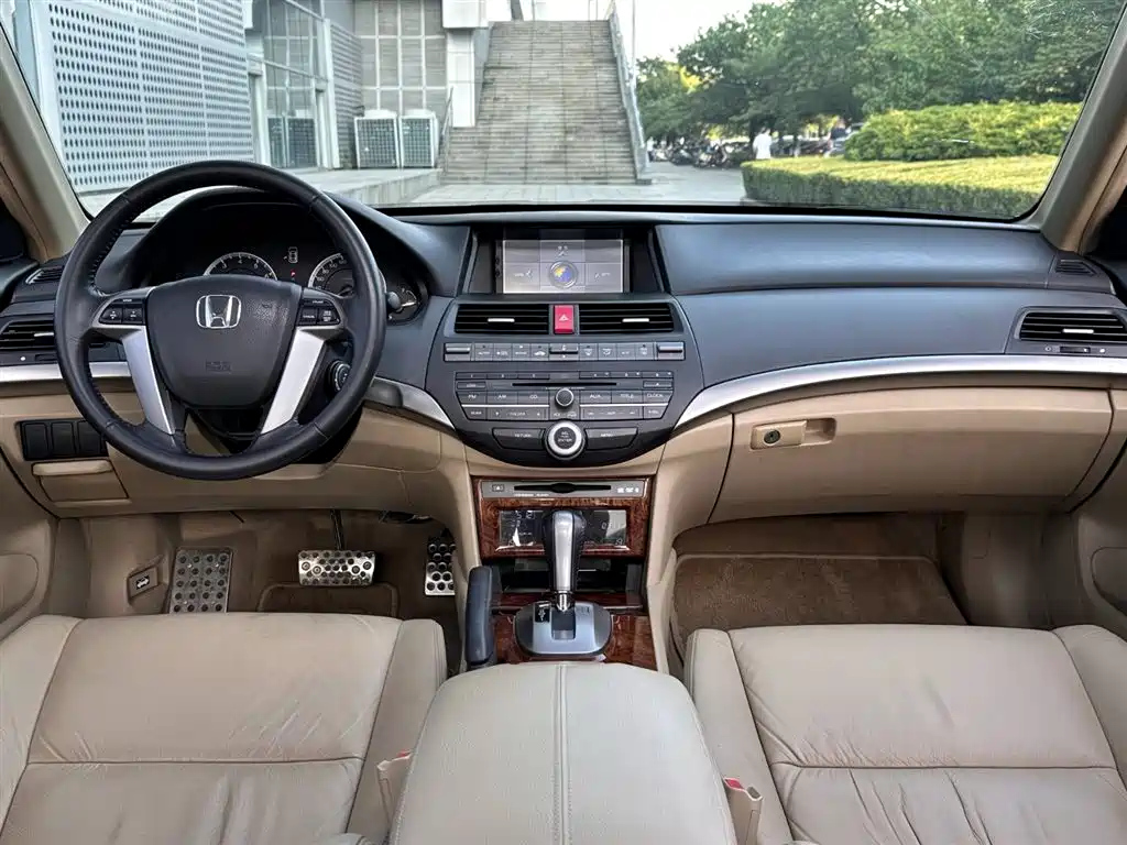 HONDA ACCORD 2011