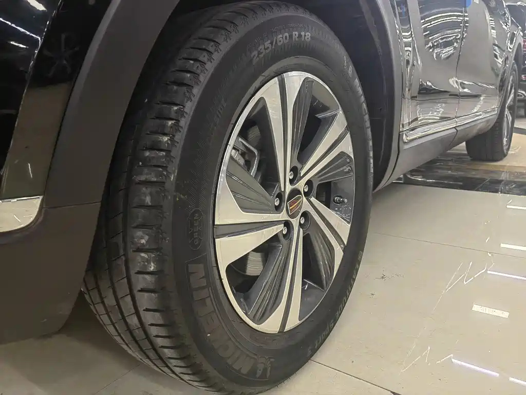 HONGQI HS5 2020