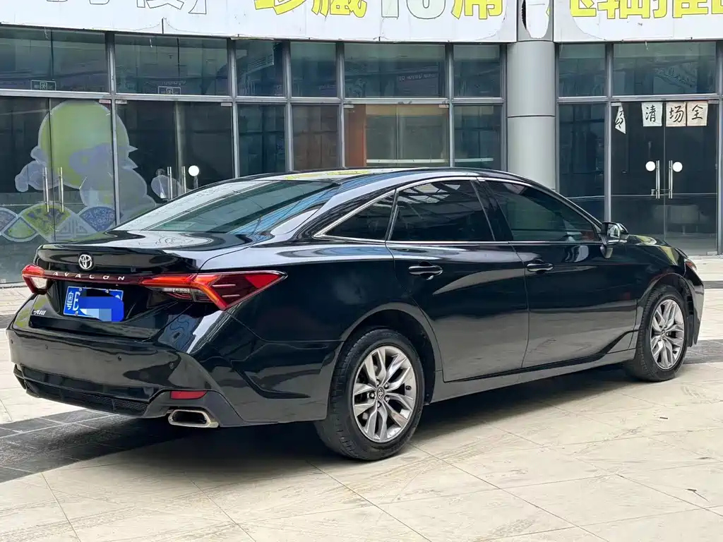 TOYOTA AVALON 2020