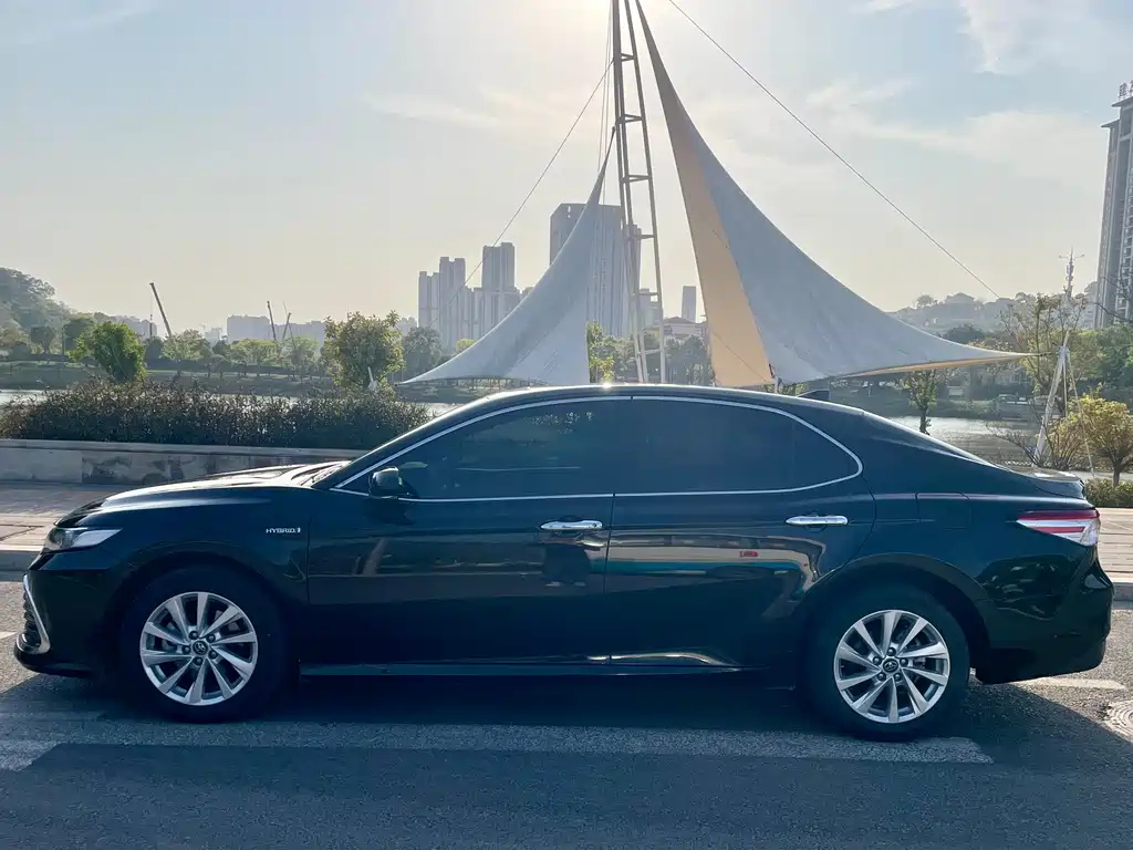 TOYOTA CAMRY 2022