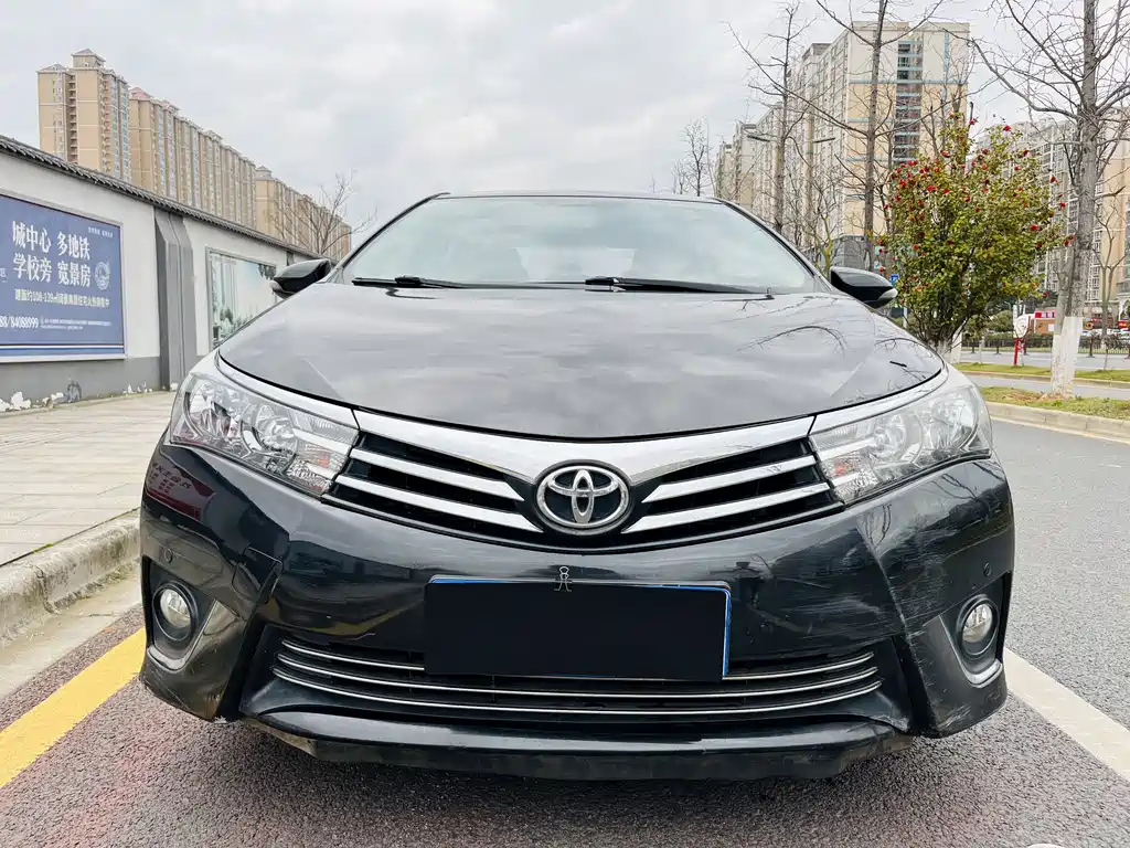 TOYOTA COROLLA 2015