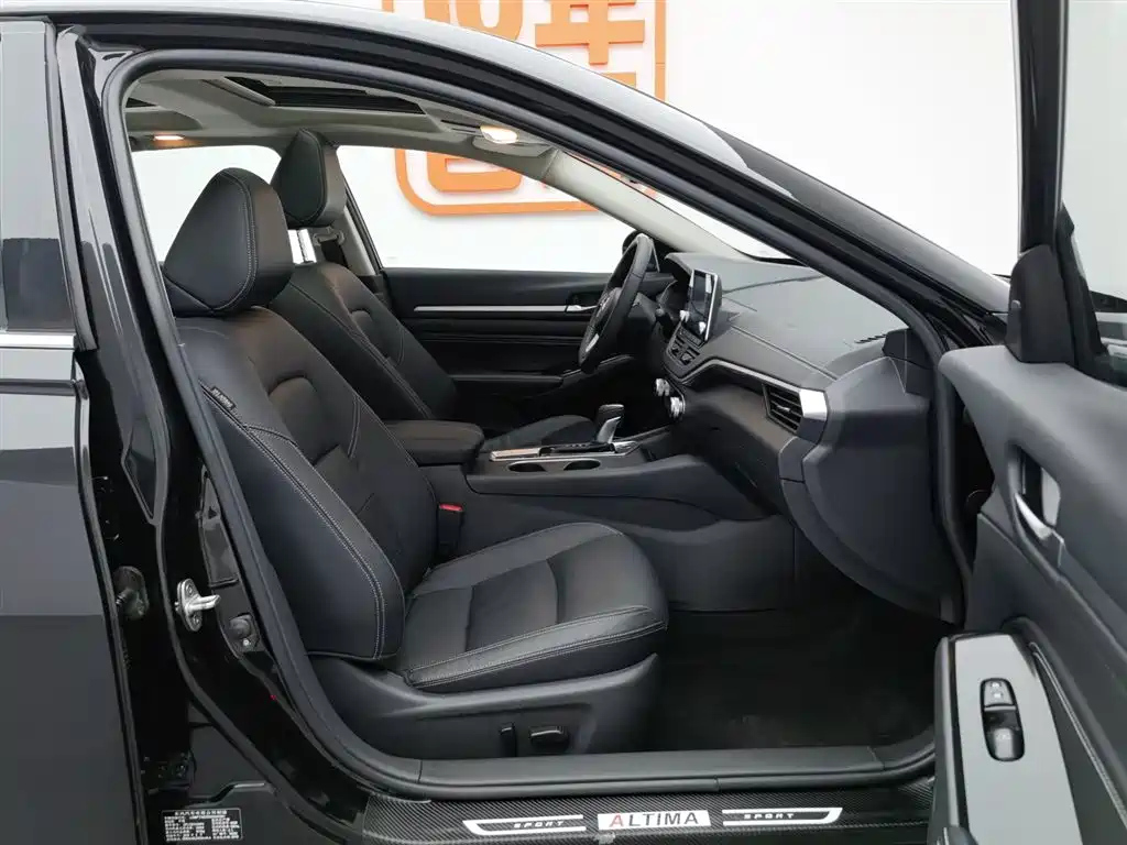 NISSAN TEANA 2019