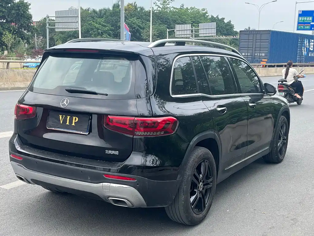 MERCEDES BENZ GLB 2022