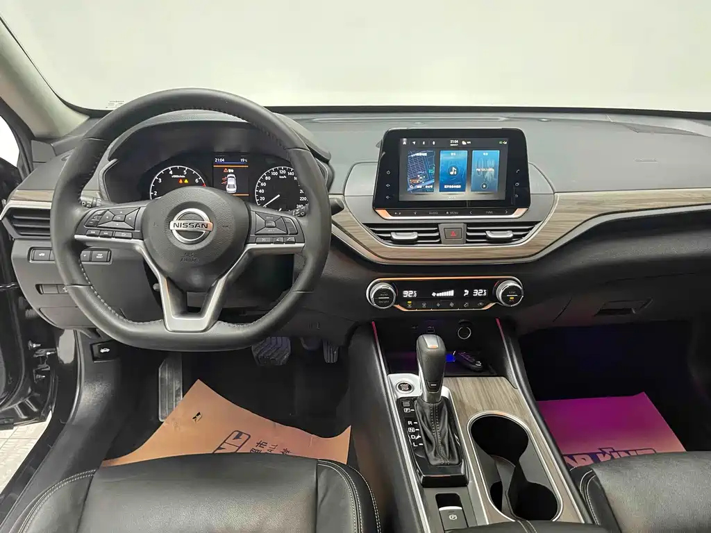 NISSAN TEANA 2021