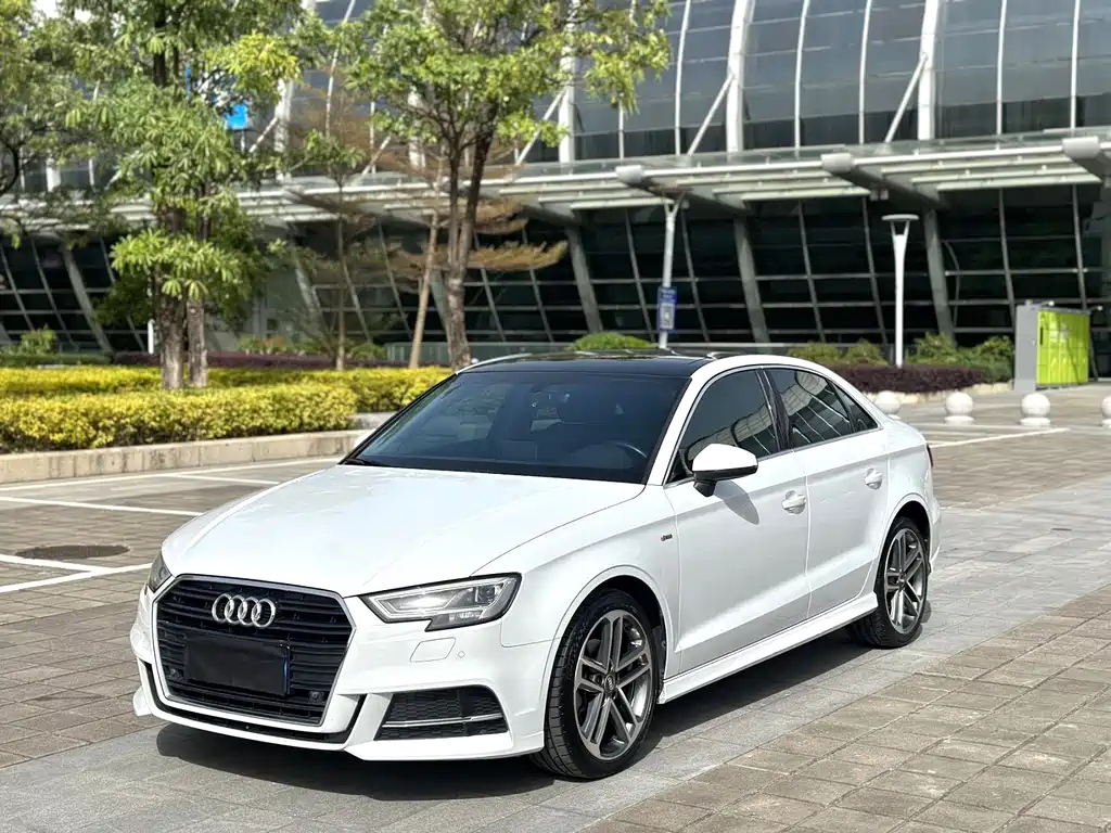 AUDI A3 2017