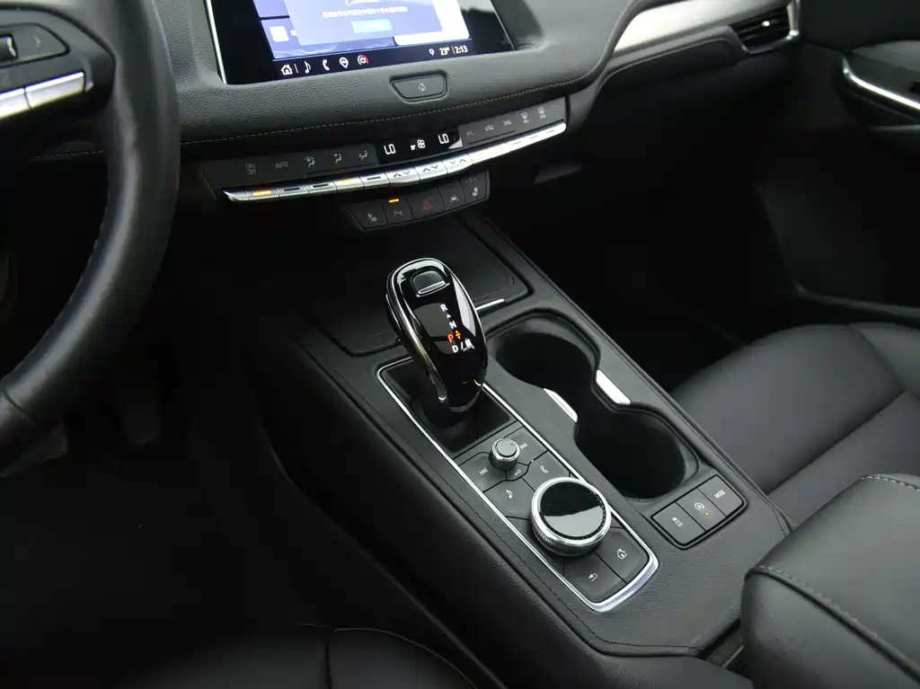 CADILLAC XT4 2022