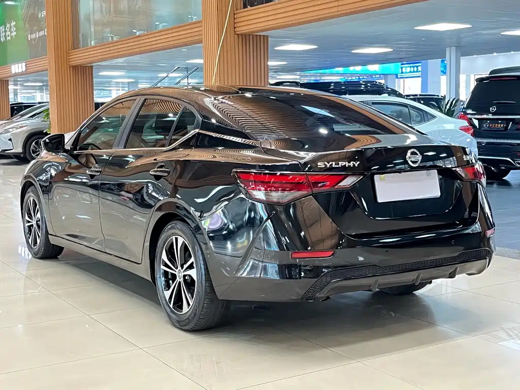 NISSAN SYLPHY 2021