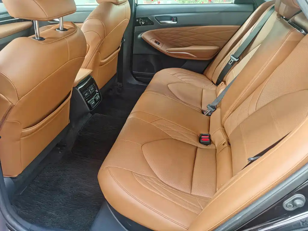 TOYOTA AVALON 2019