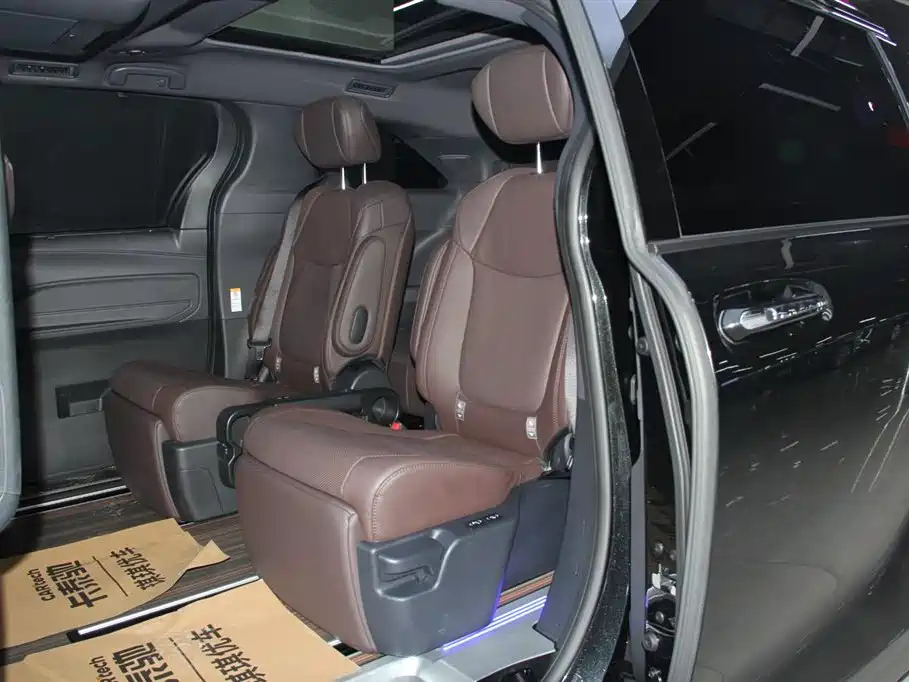 TOYOTA SIENNA SIENNA 2024