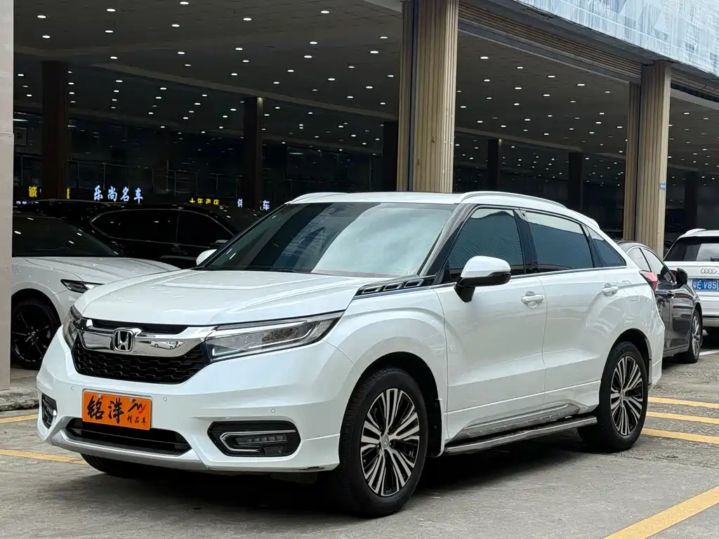 HONDA AVANCIER 2017