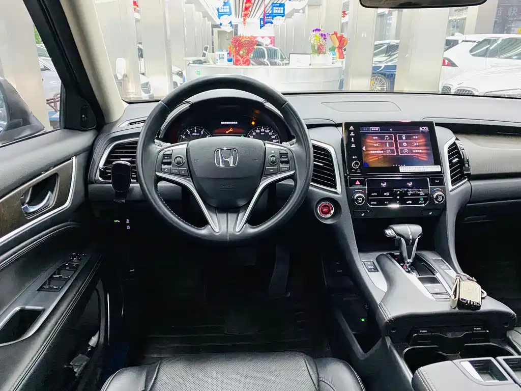 HONDA AVANCIER 2021