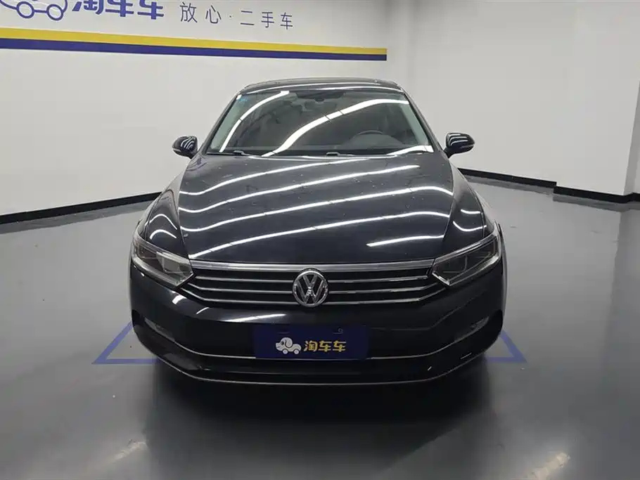 VOLKSWAGEN MAGOTAN 2017