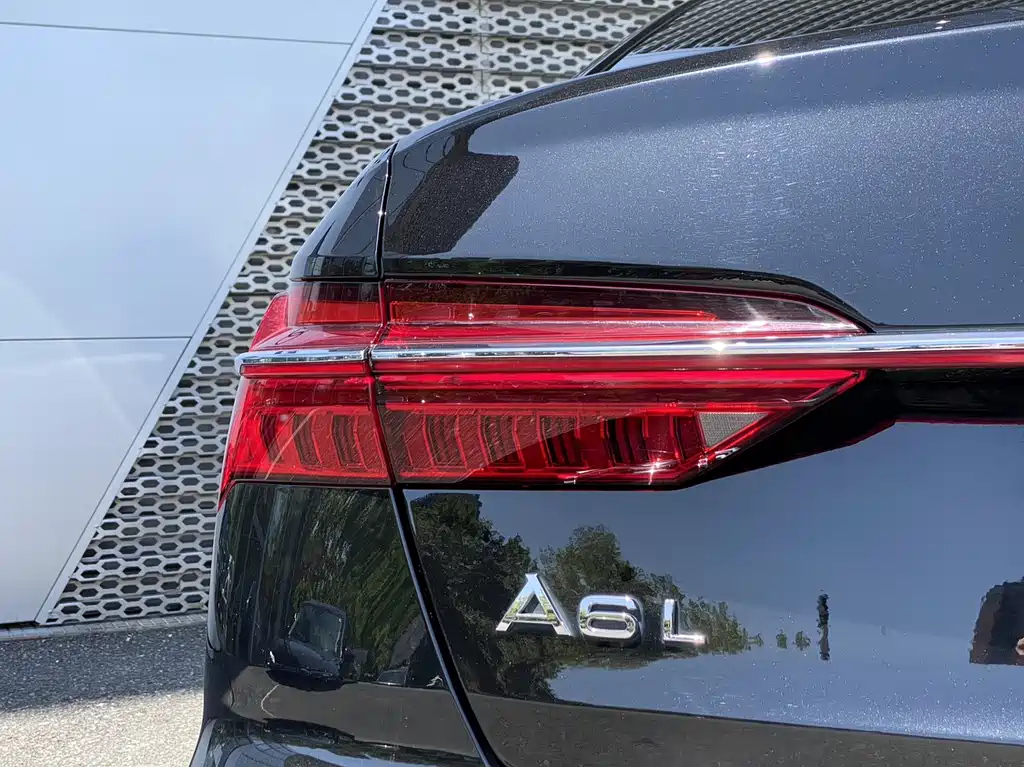 AUDI A6L 2023