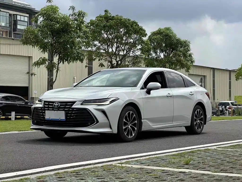 TOYOTA AVALON 2023
