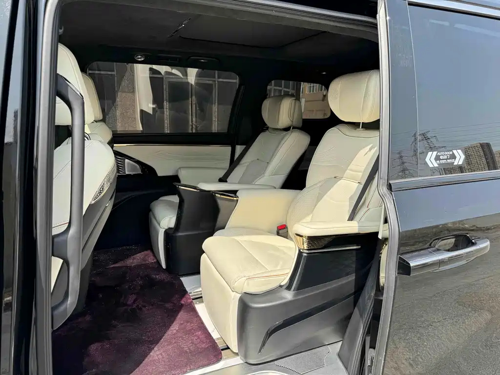 TRUMPCHI M8 2023