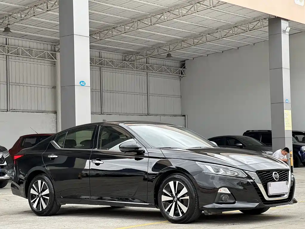 NISSAN TEANA 2021