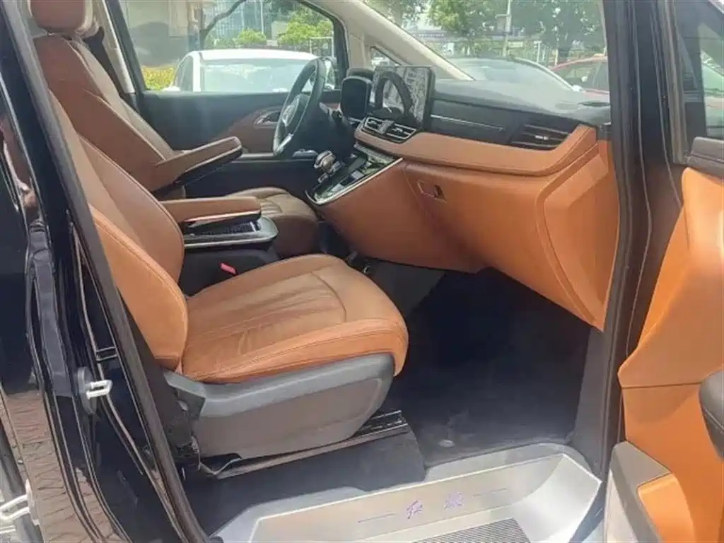HONGQI HQ9 2023
