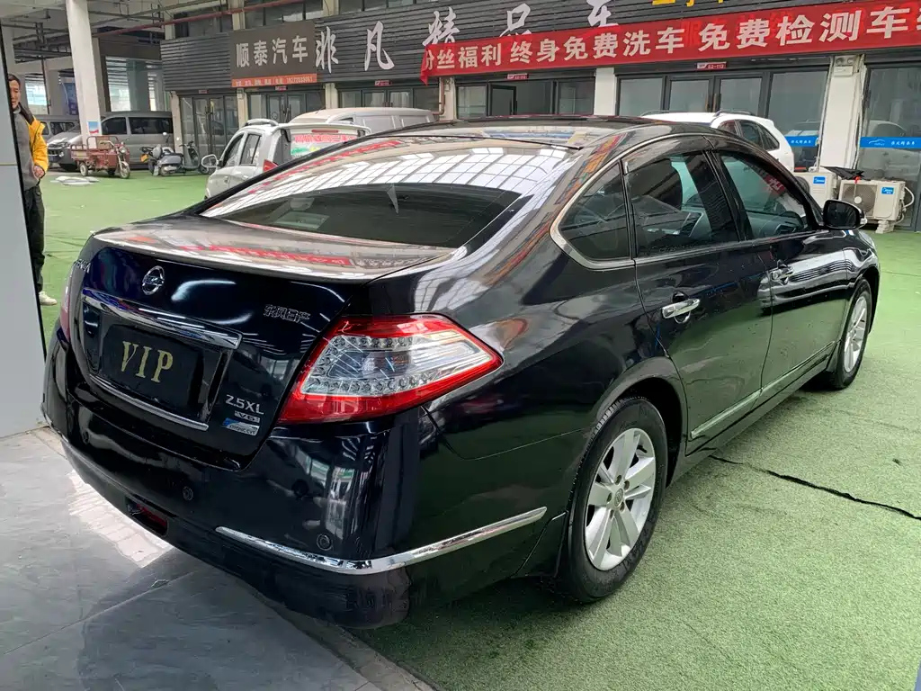NISSAN TEANA 2012