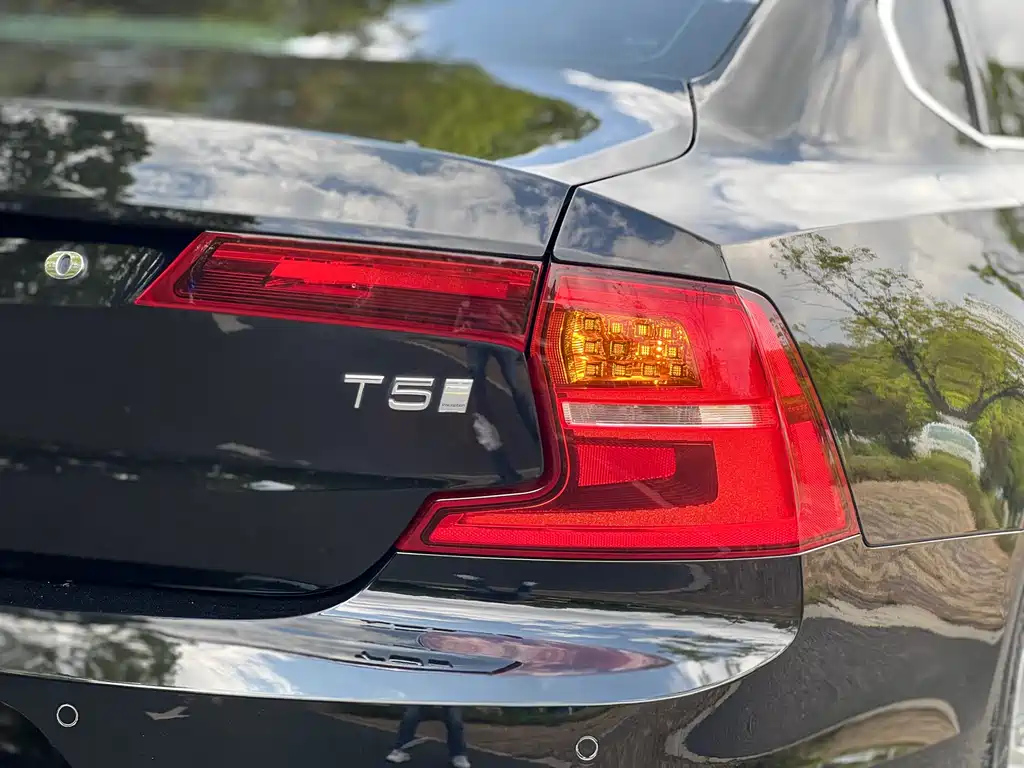 VOLVO S90 2020