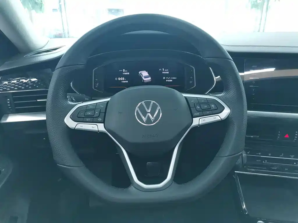 VOLKSWAGEN PASSAT 2022