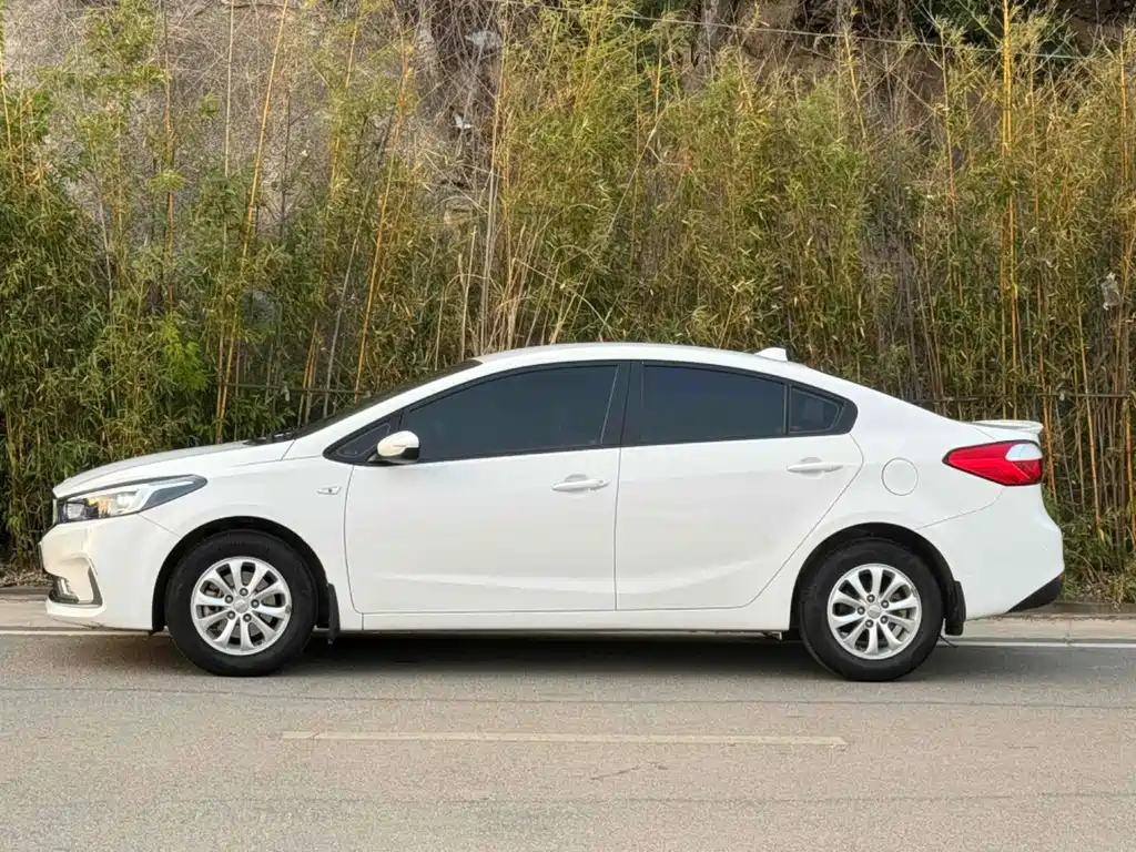 KIA K3 2016